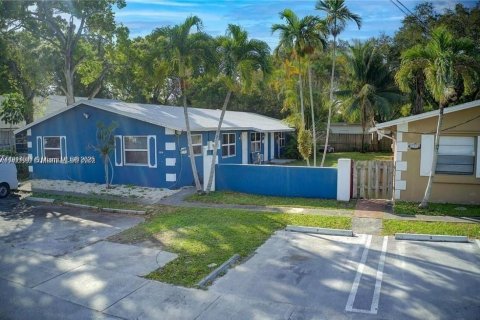 Дом в Форт-Лодердейл, Флорида 2 спальни, 198.07м2 № 1970171