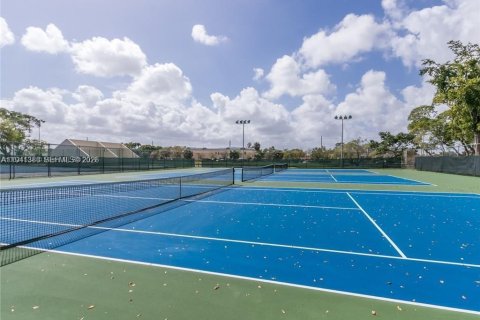 Copropriété à louer à Pompano Beach, Floride: 2 chambres, 102.19 m2 № 1998859 - photo 3