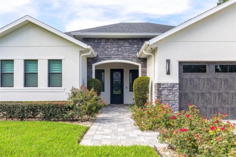 House in Clermont, Florida 3 bedrooms, 307.04 sq.m. № 2220653 - photo 2