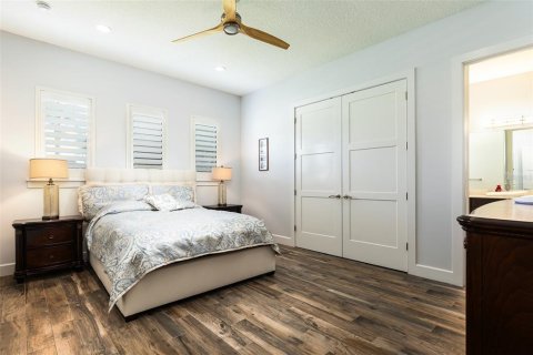 House in Clermont, Florida 3 bedrooms, 307.04 sq.m. № 2220653 - photo 19