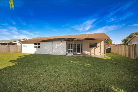 House in Homestead, Florida 4 bedrooms, 148.83 sq.m. № 1995604 - photo 19