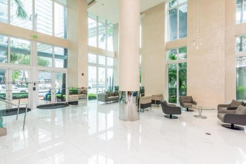 Снять в аренду кондоминиум в Майами, Флорида 1 спальня, 91.14м2, № 1956379 - фото 19