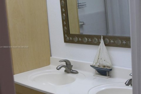 Condominio en venta en Pompano Beach, Florida, 2 dormitorios, 82.68 m2 № 1891122 - foto 24