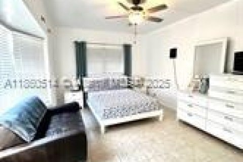 Condominio en venta en Pompano Beach, Florida, 2 dormitorios, 82.68 m2 № 1891122 - foto 12