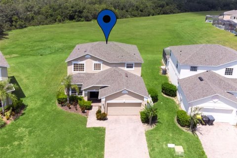House in Davenport, Florida 5 bedrooms, 232.16 sq.m. № 1850993 - photo 1