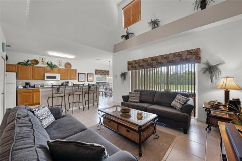 House in Davenport, Florida 5 bedrooms, 232.16 sq.m. № 1850993 - photo 7