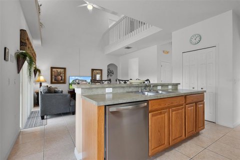 House in Davenport, Florida 5 bedrooms, 232.16 sq.m. № 1850993 - photo 11