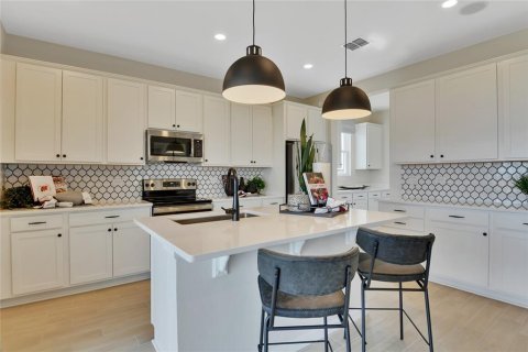 Villa ou maison à vendre à Umatilla, Floride: 5 chambres, 281.49 m2 № 2228444 - photo 8
