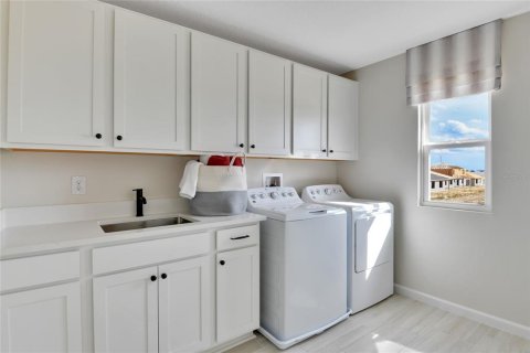 Villa ou maison à vendre à Umatilla, Floride: 5 chambres, 281.49 m2 № 2228444 - photo 21