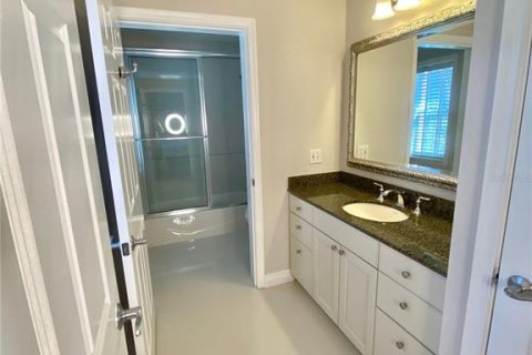 Снять в аренду кондоминиум в Фор-Корнерс, Флорида 2 комнаты, 162.95м2, № 1193016 - фото 20