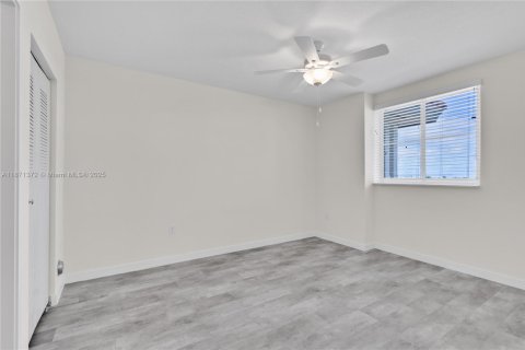 Condominio en alquiler en Sweetwater, Florida, 2 dormitorios, 88.44 m2 № 1979543 - foto 26