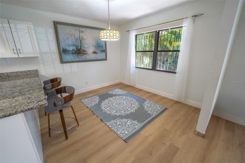 Casa en venta en Tampa, Florida, 3 dormitorios, 163.88 m2 № 1876329 - foto 8