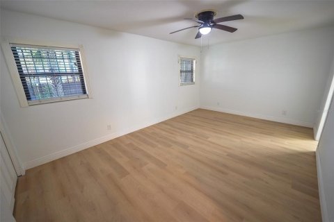 Casa en venta en Tampa, Florida, 3 dormitorios, 163.88 m2 № 1876329 - foto 13