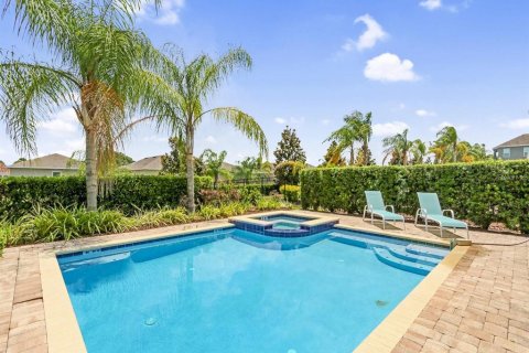Casa en venta en Kissimmee, Florida, 8 dormitorios, 316.98 m2 № 2383886 - foto 13