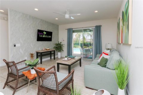 Casa en venta en Kissimmee, Florida, 8 dormitorios, 316.98 m2 № 2383886 - foto 8