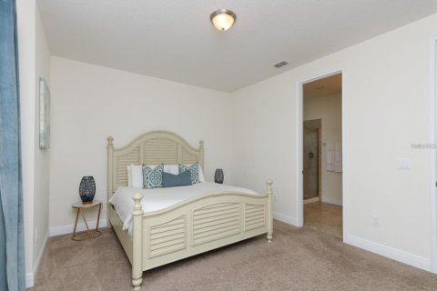 Casa en venta en Kissimmee, Florida, 8 dormitorios, 316.98 m2 № 2383886 - foto 27