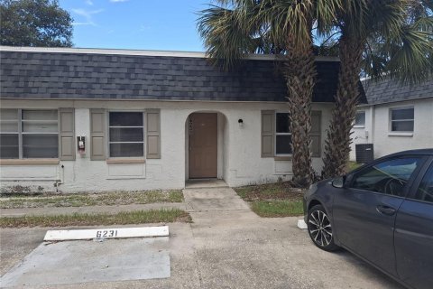 Apartment in New Port Richey, Florida 2 bedrooms, 55.74 sq.m. № 2238896