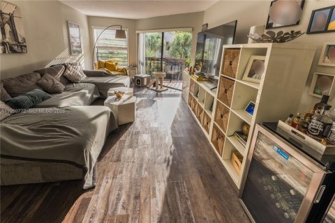 Купить кондоминиум в Майами, Флорида 3 спальни, 107.02м2, № 2019989 - фото 3