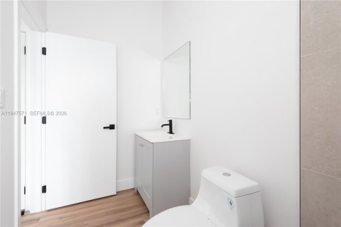 Casa en venta en Miami, Florida, 3 dormitorios № 2003697 - foto 21