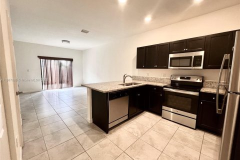 Townhouse in Miami, Florida 3 bedrooms, 169.27 sq.m. № 1942216 - photo 6