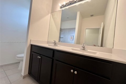 Touwnhouse à louer à Miami, Floride: 3 chambres, 169.27 m2 № 1942216 - photo 29