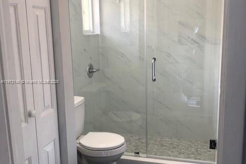 Condo in Hialeah, Florida, 2 bedrooms № 1969321 - photo 7