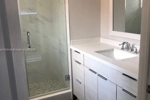 Condo in Hialeah, Florida, 2 bedrooms № 1969321 - photo 6