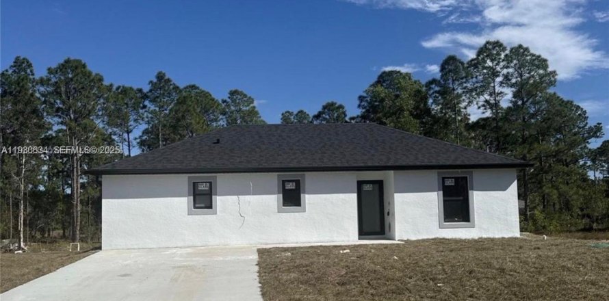 Дом в Лихай-Эйкерс, Флорида 3 спальни № 1989422