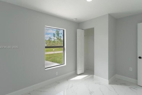 Снять в аренду виллу или дом в Лихай-Эйкерс, Флорида 3 спальни, № 1989422 - фото 8