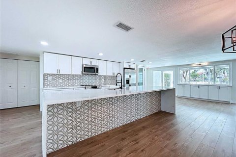 Villa ou maison à vendre à New Port Richey, Floride: 4 chambres, 223.71 m2 № 1873430 - photo 20