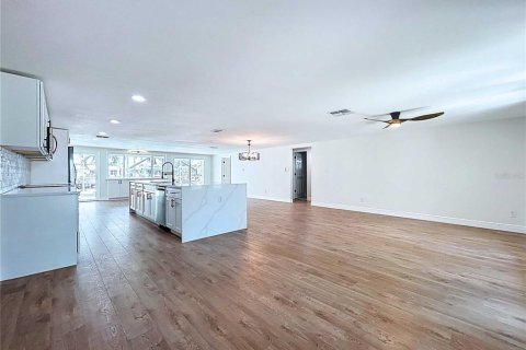 Villa ou maison à vendre à New Port Richey, Floride: 4 chambres, 223.71 m2 № 1873430 - photo 16