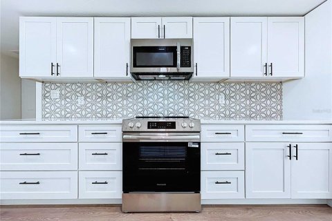 Villa ou maison à vendre à New Port Richey, Floride: 4 chambres, 223.71 m2 № 1873430 - photo 26