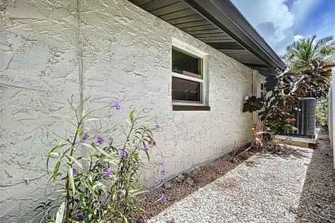 Villa ou maison à vendre à New Port Richey, Floride: 4 chambres, 223.71 m2 № 1873430 - photo 7
