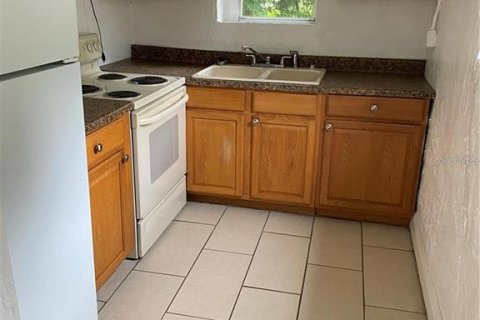 House in Ocala, Florida 3 bedrooms, 79.52 sq.m. № 2207295 - photo 3