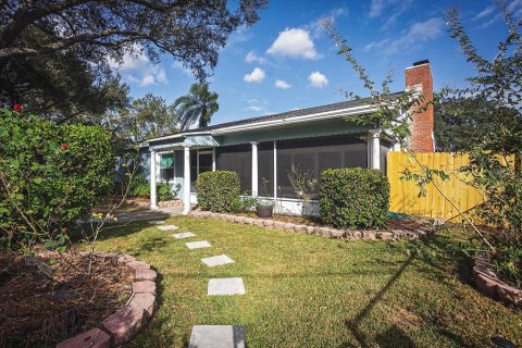 Casa en Seffner, Florida 4 dormitorios, 177.44 m2 № 2114172