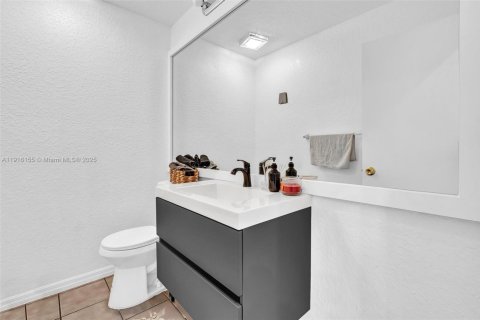 Casa en venta en Cooper City, Florida, 4 dormitorios, 227.61 m2 № 1971037 - foto 25