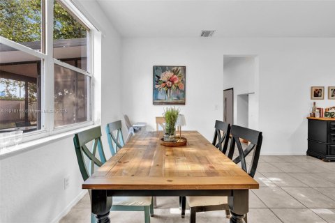 Casa en venta en Cooper City, Florida, 4 dormitorios, 227.61 m2 № 1971037 - foto 12