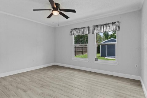Villa ou maison à vendre à Deltona, Floride: 3 chambres, 117.52 m2 № 1884330 - photo 18