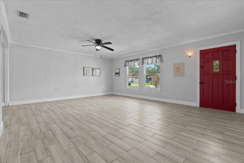 Villa ou maison à vendre à Deltona, Floride: 3 chambres, 117.52 m2 № 1884330 - photo 5