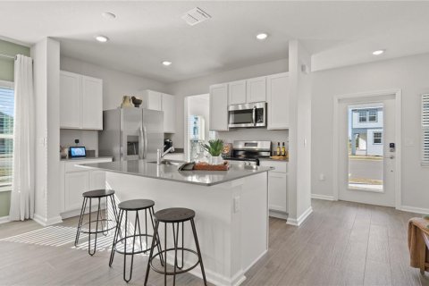 Casa en venta en Clermont, Florida, 3 dormitorios, 165.55 m2 № 2384261 - foto 4