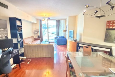 Condo in Sunny Isles Beach, Florida, 1 bedroom  № 1970749 - photo 7