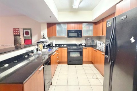 Condo in Sunny Isles Beach, Florida, 1 bedroom  № 1970749 - photo 6