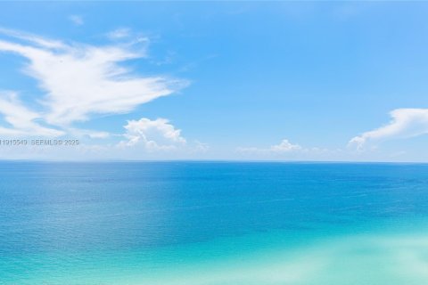 Condominio en venta en Sunny Isles Beach, Florida, 1 dormitorio, 92.9 m2 № 1970749 - foto 22