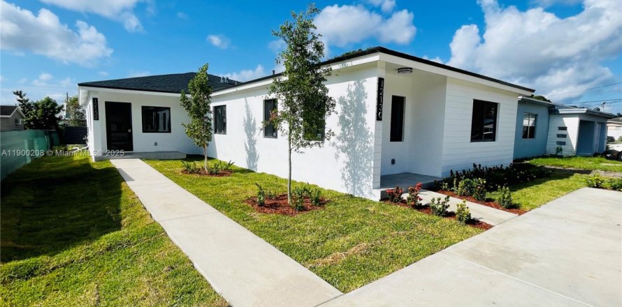 Casa en Miami, Florida 3 dormitorios, 167.22 m2 № 1953439