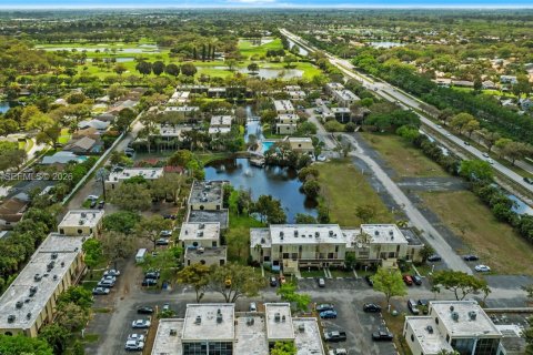 Copropriété à vendre à Davie, Floride: 2 chambres, 114.27 m2 № 2046825 - photo 28