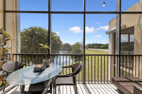 Copropriété à vendre à Davie, Floride: 2 chambres, 114.27 m2 № 2046825 - photo 14