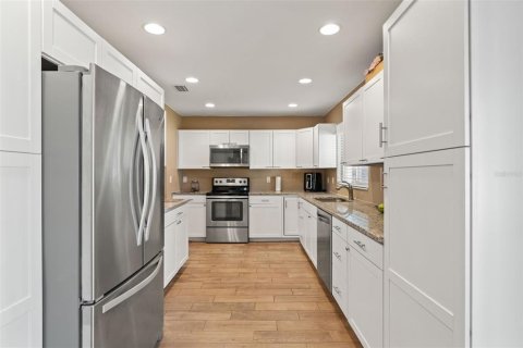 Casa en venta en Tampa, Florida, 3 dormitorios, 192.68 m2 № 1849974 - foto 13