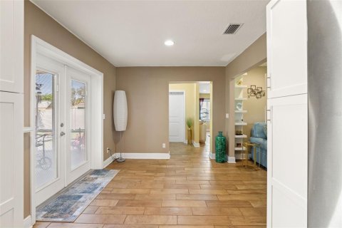 Casa en venta en Tampa, Florida, 3 dormitorios, 192.68 m2 № 1849974 - foto 16