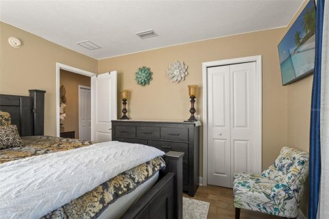 Casa en venta en Tampa, Florida, 3 dormitorios, 192.68 m2 № 1849974 - foto 4