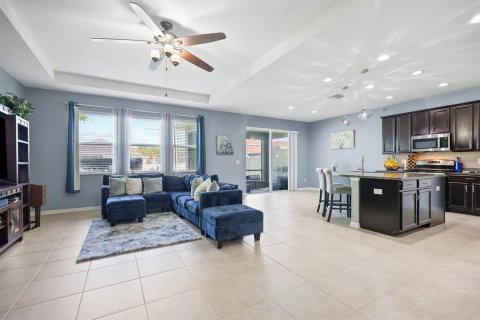 House in Fish Hawk, Florida 4 bedrooms, 207.82 sq.m. № 2216644 - photo 6